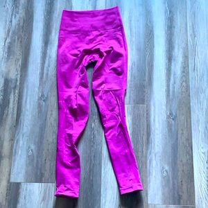 Purple lululemon tights